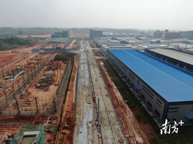 目前，工業(yè)園還有不少新項(xiàng)目正在加緊建設(shè)中。 受訪者供圖