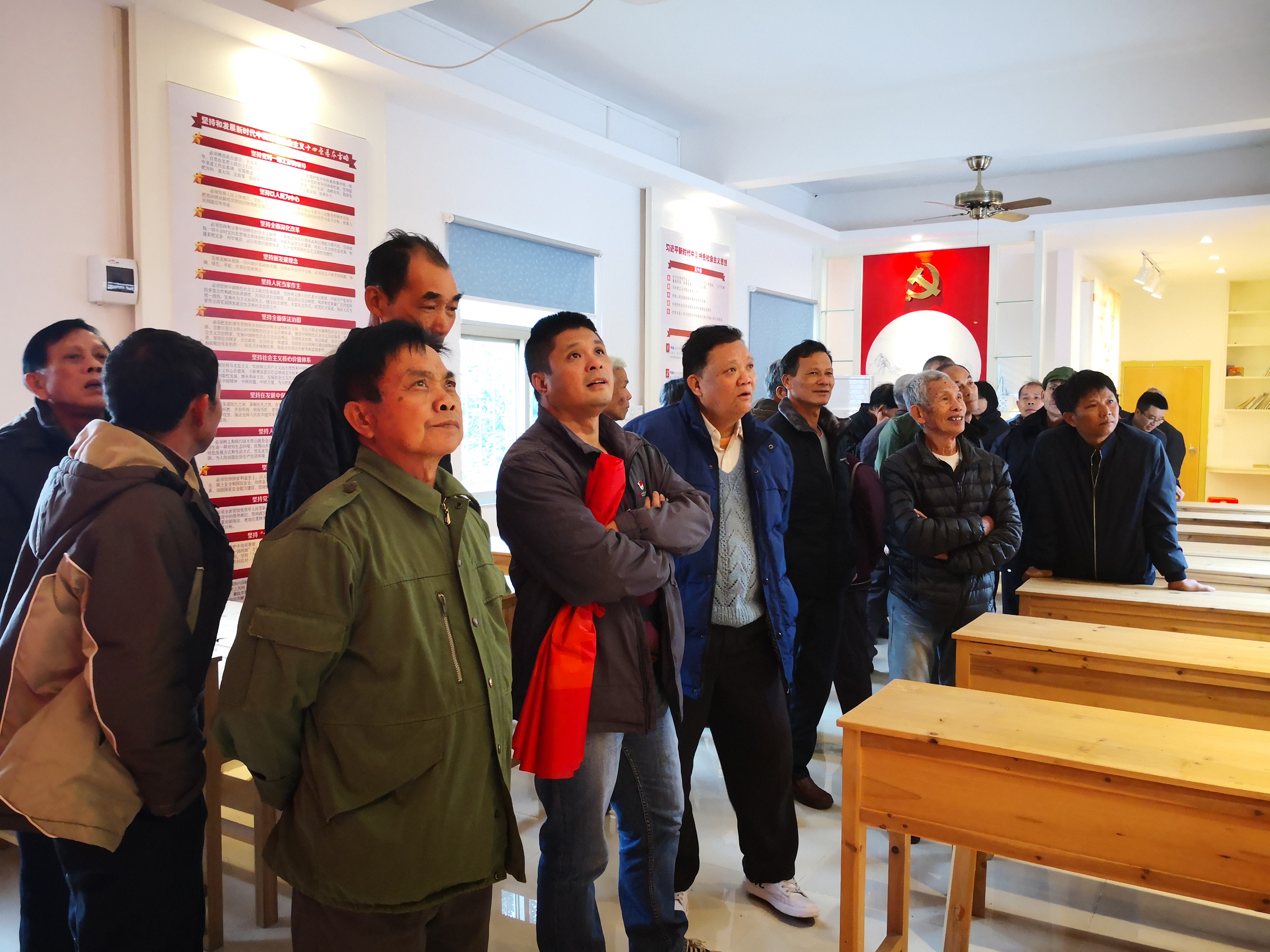 11. 到江門市紅色教育基地-萬隆客棧開展黨性教育.jpg 11. 到江門市紅色教育基地-萬隆客棧開展黨性教育.jpg